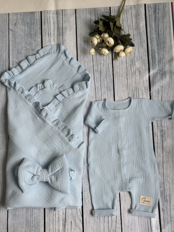 Купить оптом 335-Г. Комплект из детского комбинезона,  р 56 и конверта муслин, хлопок 100% 90/90 см, голубой в Архангельске